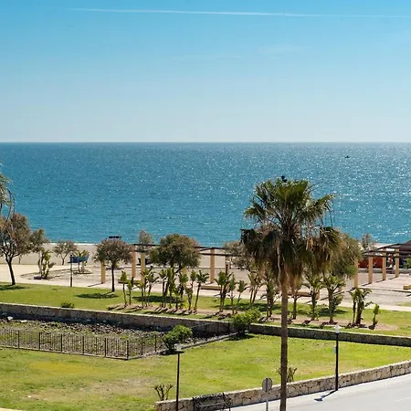 Cubo's Playa Castillo Sohail * Fuengirola